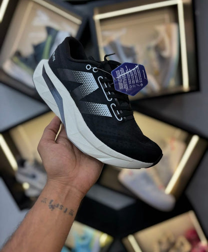 NEW BALANCE SC ELITE